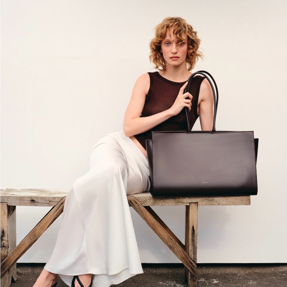 Minimalist Leather Tote Bag in Dark Brown